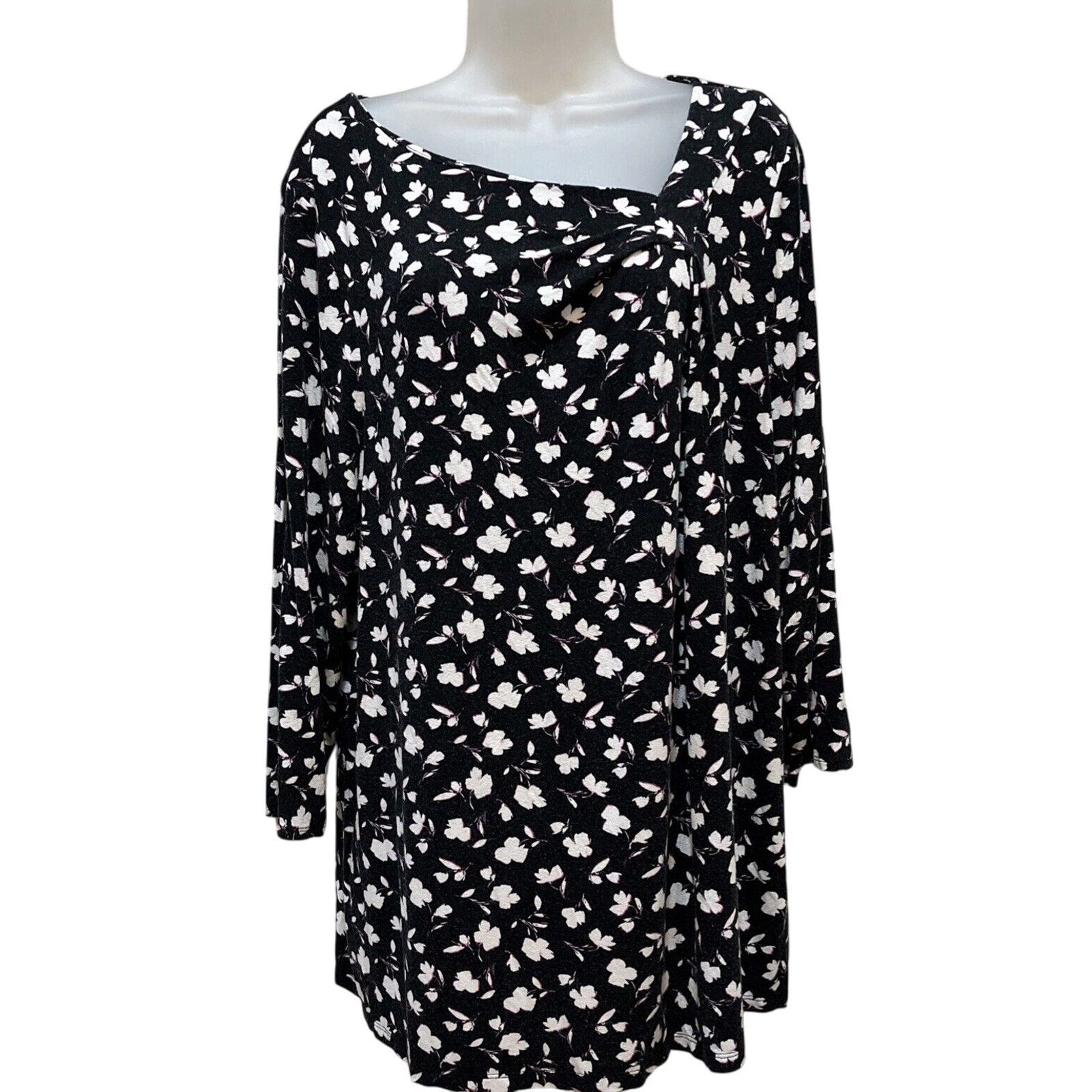Lane Bryant - Women's Size 18-20- Black & White Long Sleeve Top Blouse